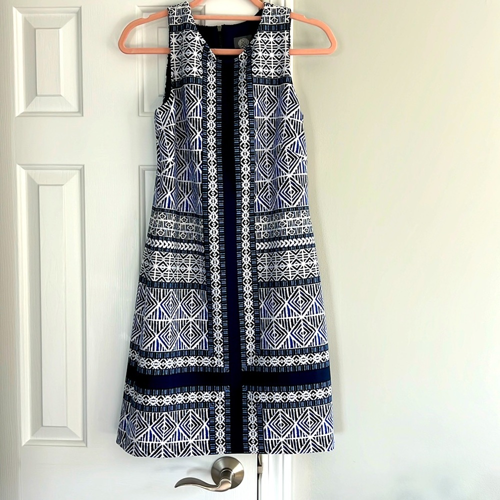 Vince camuto size 2 shift dress